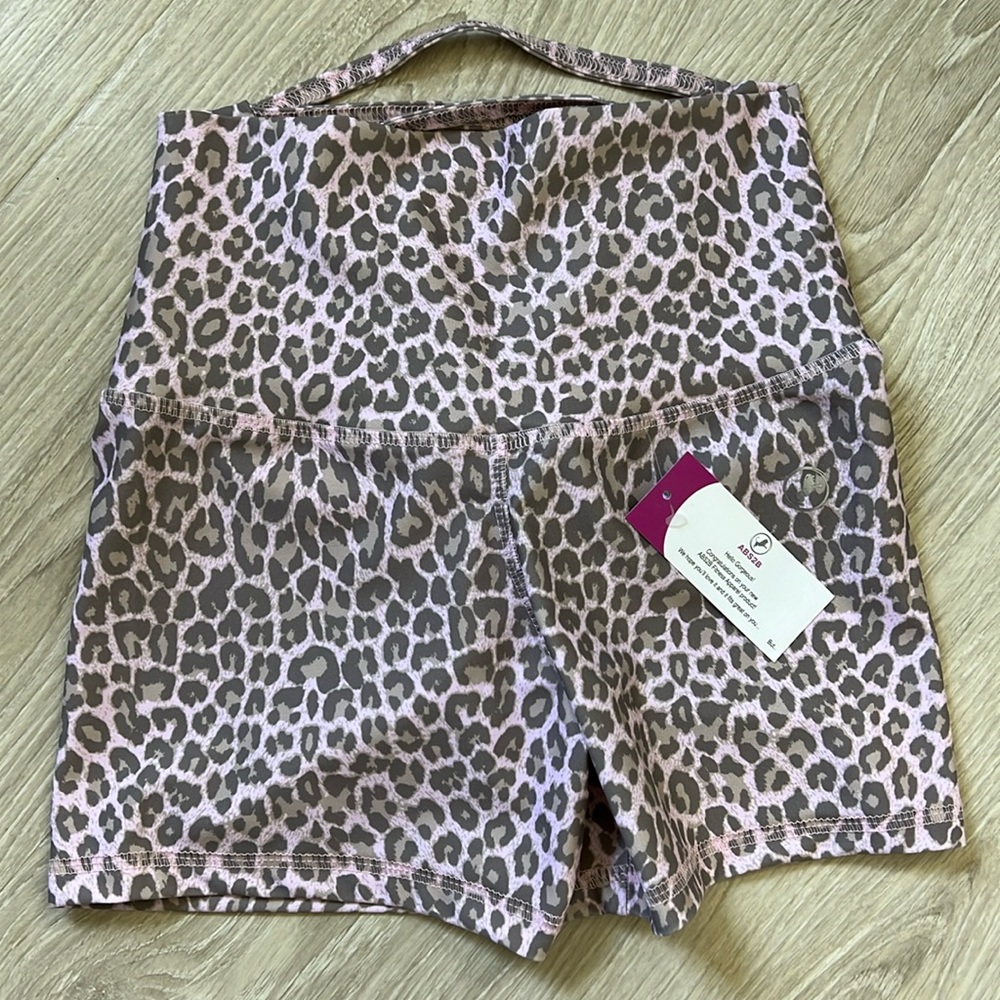 ABS2B Fitness Apparel cheetah print scrunch booty shorts - size M